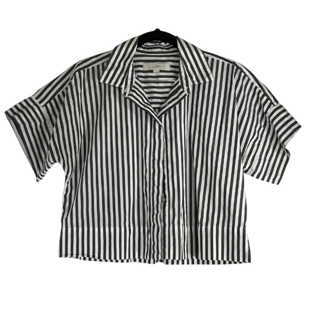 LOFT Gray White Striped Short Sleeve Collared Button Down Shirt Reg Size XS